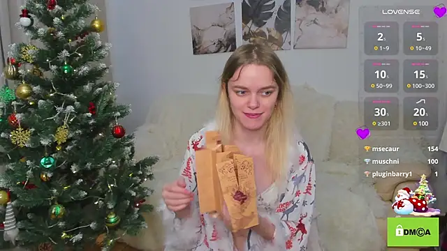 lady bellaa online show from 12.24.24