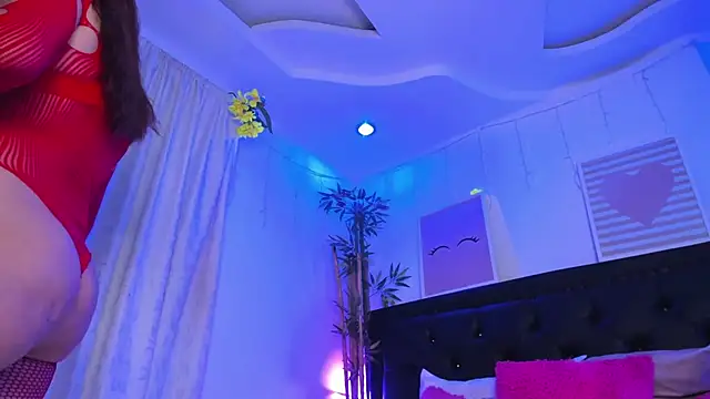 lonely shewolf online show from 01.13.25