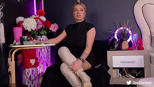 Snapshot of DeeaDiamondd chatting on 09.15.25 DeeaDiamondd online show from 09.15.25