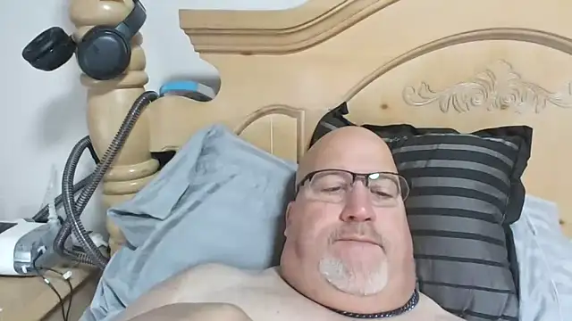 Bigbear0563 online show from 11.18.25