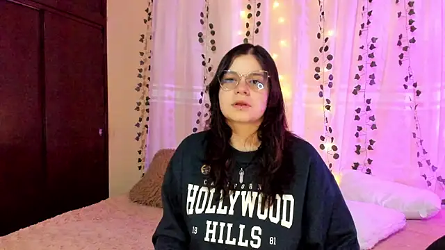 Mey moon online show from 12.12.24