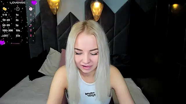 StephanieSweety online show from 12.20.24