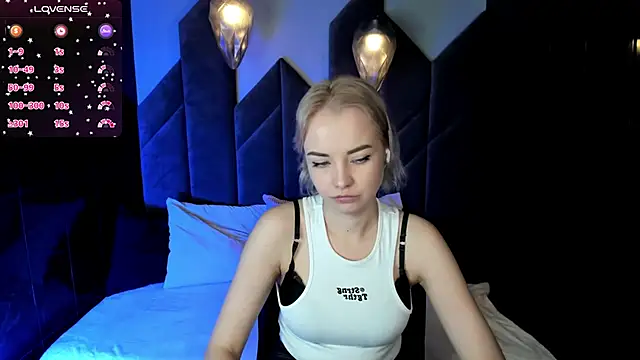 StephanieSweety online show from 02.18.25