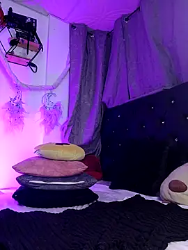 Piafisher1 online show from 12.19.25