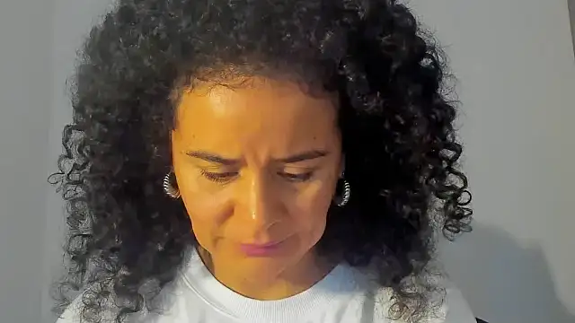 Sami Hotie1 online show from 10.16.25