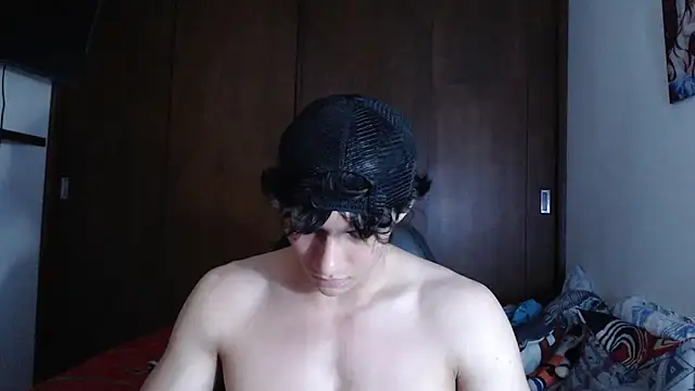 Snapshot of aresholland chatting on 01.20.25 aresholland online show from 01.20.25