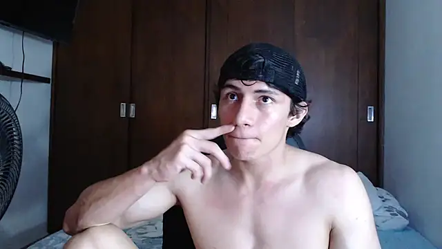 Snapshot of aresholland chatting on 01.30.25 aresholland online show from 01.30.25