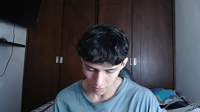 Snapshot of aresholland chatting on 03.16.25 aresholland online show from 03.16.25