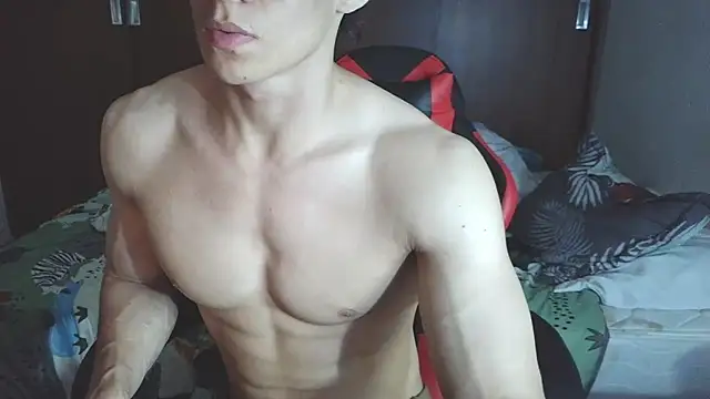 Snapshot of aresholland chatting on 09.13.25 aresholland online show from 09.13.25