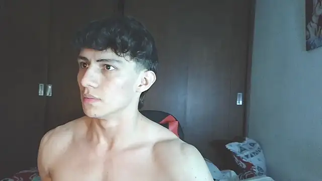 Snapshot of aresholland chatting on 10.22.25 aresholland online show from 10.22.25