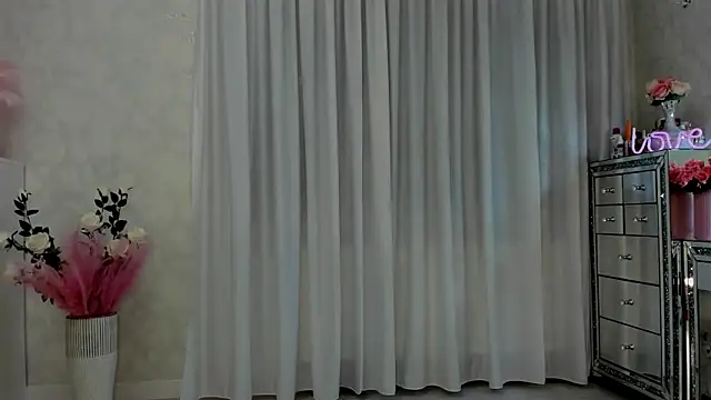 SeductiveButterfly online show from 03.07.25