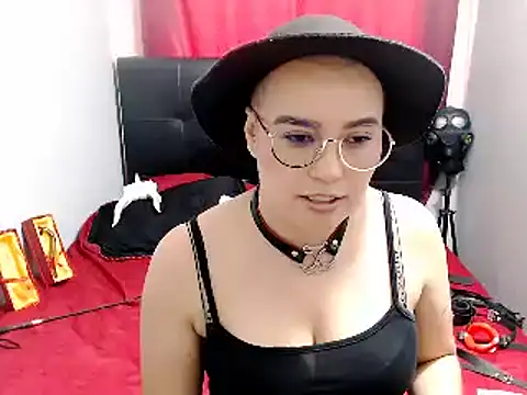 TamySweetness online show from 12.23.24