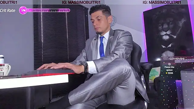 Snapshot of massimo_g chatting on 12.16.24 massimo g online show from 12.16.24