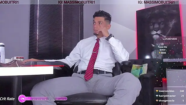 Snapshot of massimo_g chatting on 12.24.24 massimo g online show from 12.24.24