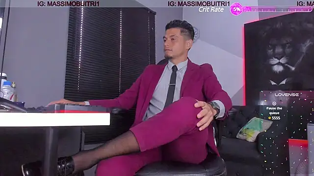 Snapshot of massimo_g chatting on 01.11.25 massimo g online show from 01.11.25