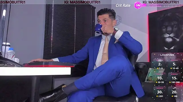 Snapshot of massimo_g chatting on 01.12.25 massimo g online show from 01.12.25