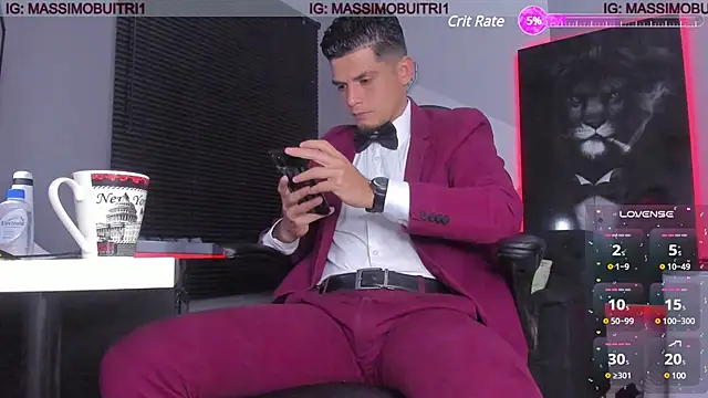 Snapshot of massimo_g chatting on 01.23.25 massimo g online show from 01.23.25