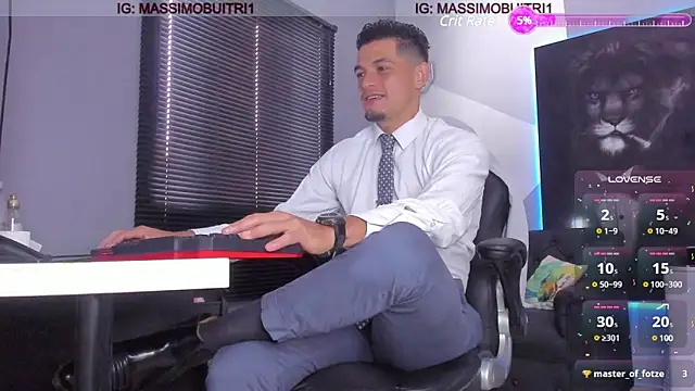 Snapshot of massimo_g chatting on 01.30.25 massimo g online show from 01.30.25