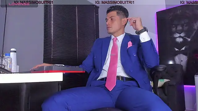 Snapshot of massimo_g chatting on 02.05.25 massimo g online show from 02.05.25