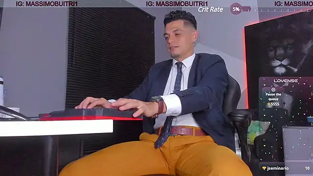 Snapshot of massimo_g chatting on 02.10.25 massimo g online show from 02.10.25