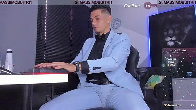 Snapshot of massimo_g chatting on 02.11.25 massimo g online show from 02.11.25