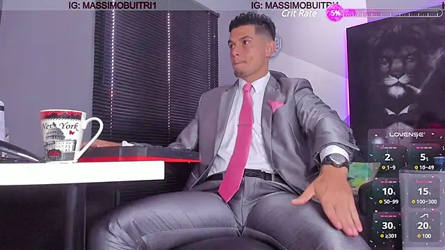 Snapshot of massimo_g chatting on 02.12.25 massimo g online show from 02.12.25