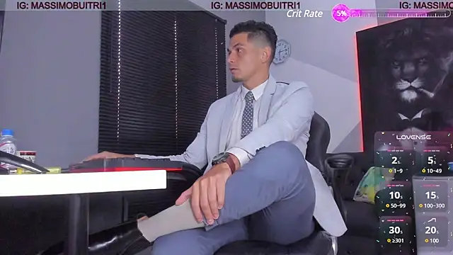 Snapshot of massimo_g chatting on 02.13.25 massimo g online show from 02.13.25