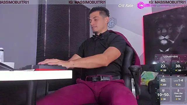 Snapshot of massimo_g chatting on 02.17.25 massimo g online show from 02.17.25