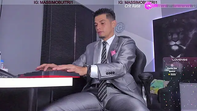 Snapshot of massimo_g chatting on 02.18.25 massimo g online show from 02.18.25