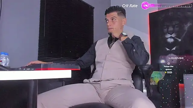 Snapshot of massimo_g chatting on 03.04.25 massimo g online show from 03.04.25