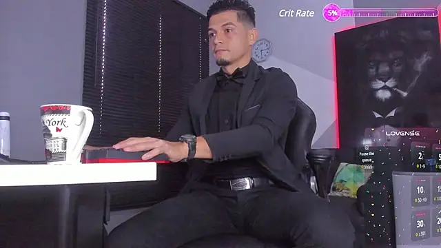 Snapshot of massimo_g chatting on 03.05.25 massimo g online show from 03.05.25