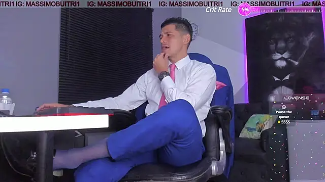 Snapshot of massimo_g chatting on 03.08.25 massimo g online show from 03.08.25