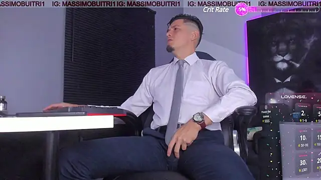 Snapshot of massimo_g chatting on 03.19.25 massimo g online show from 03.19.25