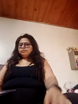 Snapshot of _lilith_heavy chatting on 09.18.25 lilith heavy online show from 09.18.25