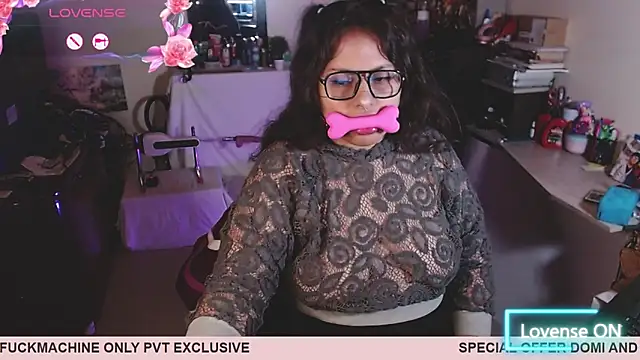 Snapshot of _lilith_heavy chatting on 11.21.25 lilith heavy online show from 11.21.25