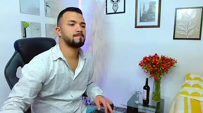 Snapshot of mathew_vidal1 chatting on 02.06.25 mathew vidal1 online show from 02.06.25