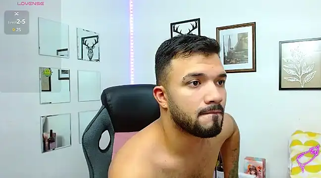 Snapshot of mathew_vidal1 chatting on 03.03.25 mathew vidal1 online show from 03.03.25