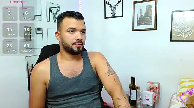 Snapshot of mathew_vidal1 chatting on 03.05.25 mathew vidal1 online show from 03.05.25