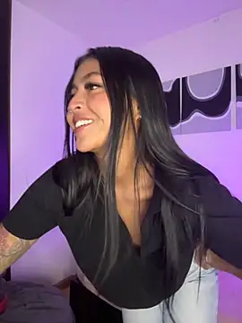 meganjames1 online show from 10.23.25