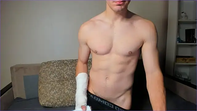 Snapshot of sam_huston chatting on 10.09.25 sam huston online show from 10.09.25