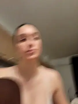 Snapshot of moniqque chatting on 11.06.25 moniqque online show from 11.06.25