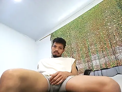 Snapshot of danidiazto2023 chatting on 02.11.25 danidiazto2023 online show from 02.11.25