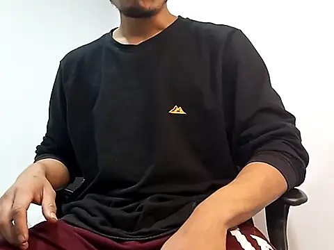 Snapshot of danidiazto2023 chatting on 02.22.25 danidiazto2023 online show from 02.22.25