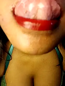 Hotlisa online show from 11.26.25