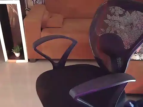 Snapshot of shivi_moto chatting on 10.10.25 shivi moto online show from 10.10.25