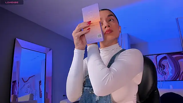 BiancaPierce online show from 12.27.24