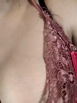 Snapshot of Hurrem_02 chatting on 03.21.25 Hurrem 02 online show from 03.21.25