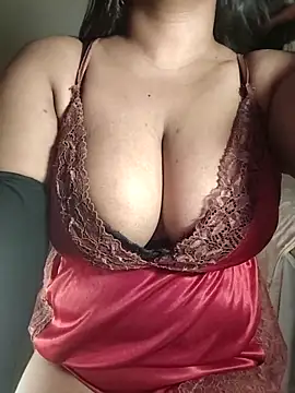 Snapshot of Hurrem_02 chatting on 09.20.25 Hurrem 02 online show from 09.20.25