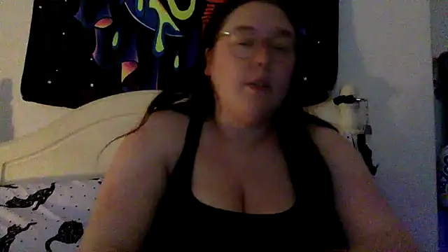 Snapshot of Sexycurvyemilyy chatting on 09.12.25 Sexycurvyemilyy online show from 09.12.25