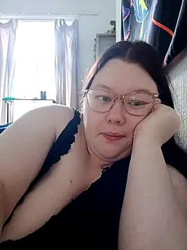 Sexycurvyemilyy online show from 02.01.26